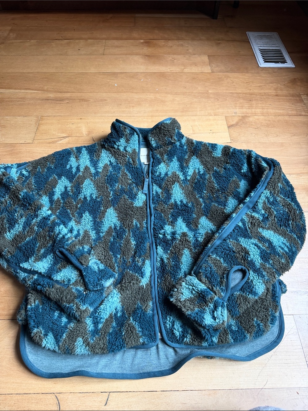 Thread & Supply Blue and Gray Patterned Fleece Zip Pullover